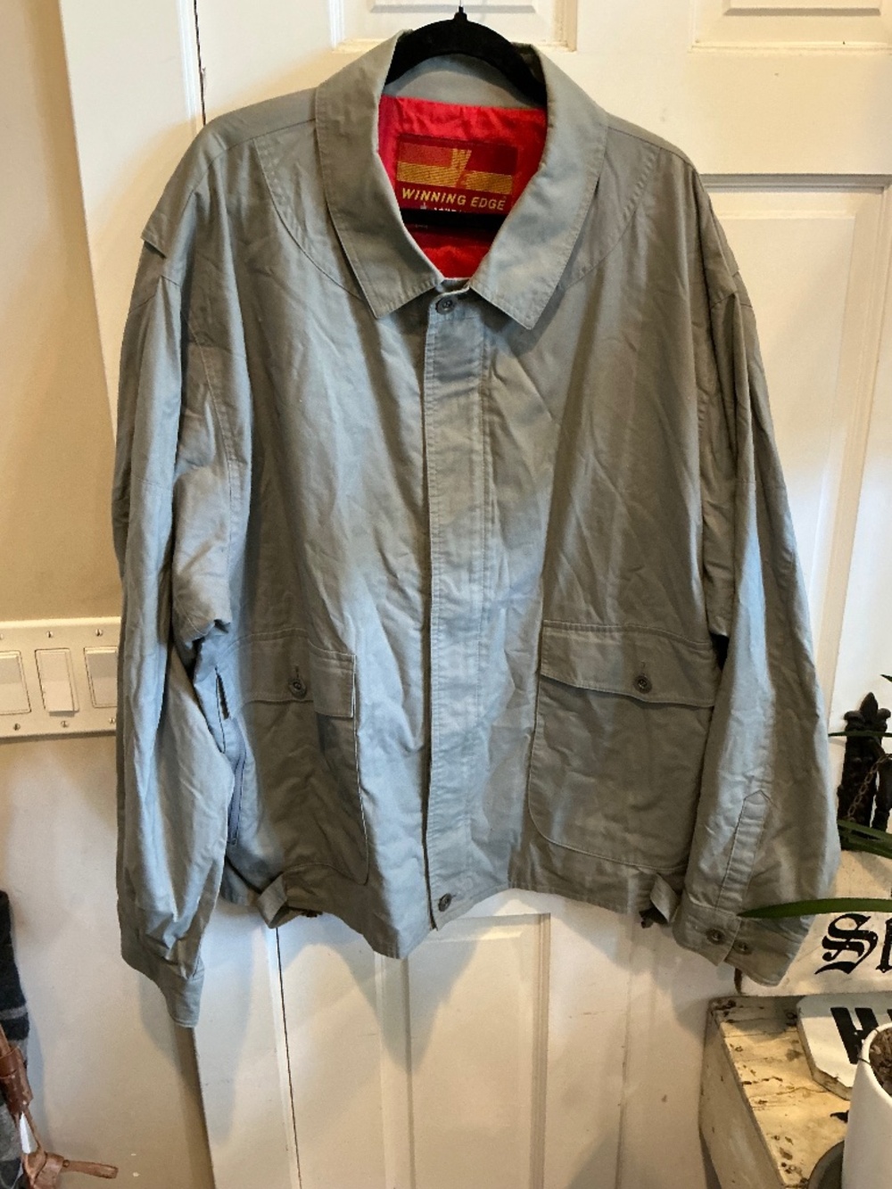 Men’s London Fog jacket!  Mint condition!  Size in XXL!